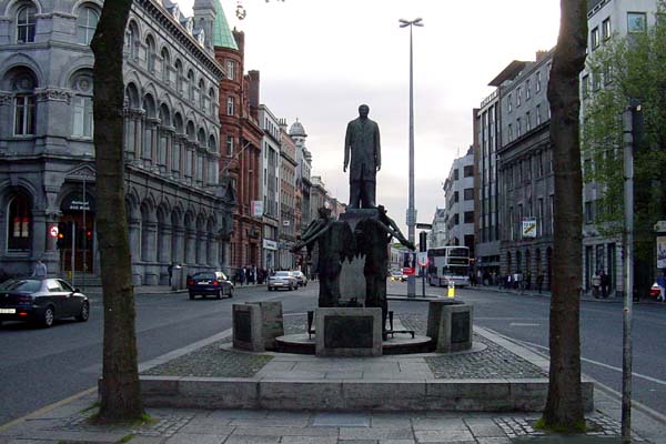 Banque d'Irlande près de Temple Bar  . . .